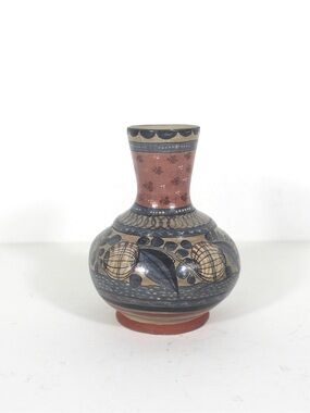 1960’s Vintage Signed Tonala Mexican Burnished Clay Vase, Jímón O. Juarez signed